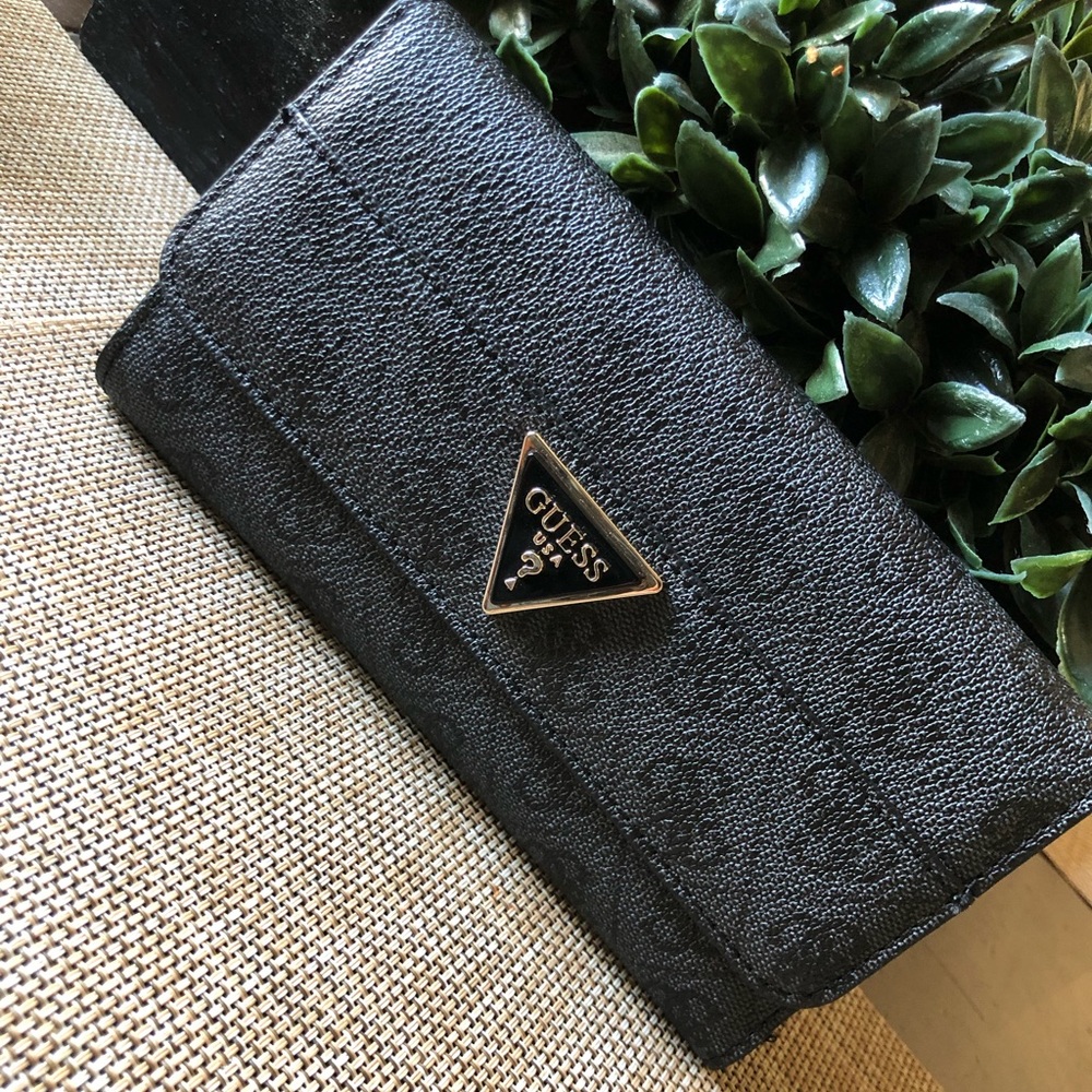 Guess wallet
